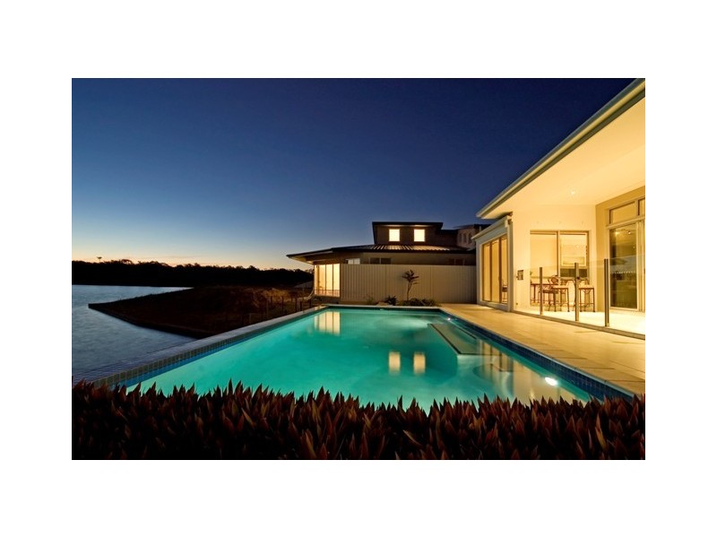 15  Manacor Place, Runaway Bay QLD 4216