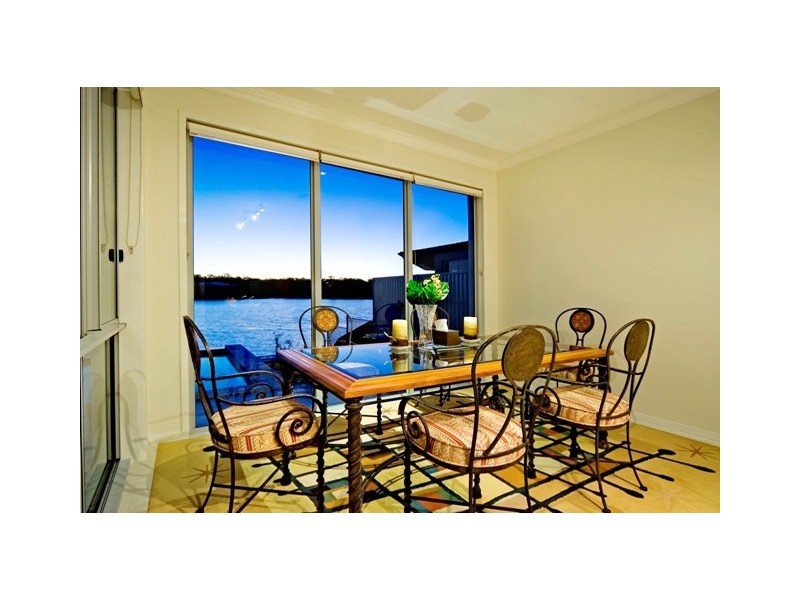 15  Manacor Place, Runaway Bay QLD 4216