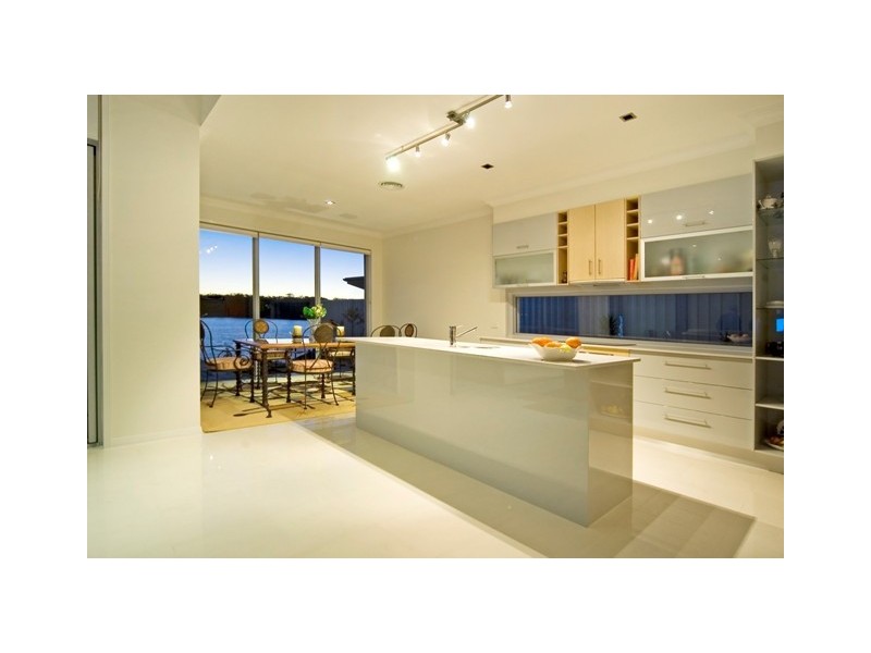 15  Manacor Place, Runaway Bay QLD 4216