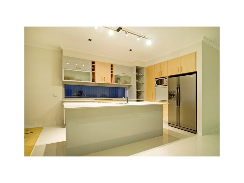 15  Manacor Place, Runaway Bay QLD 4216