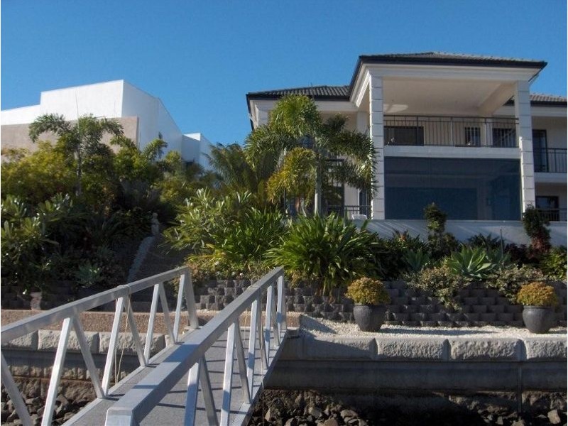 2159  Beaufort Way, Hope Island QLD 4212