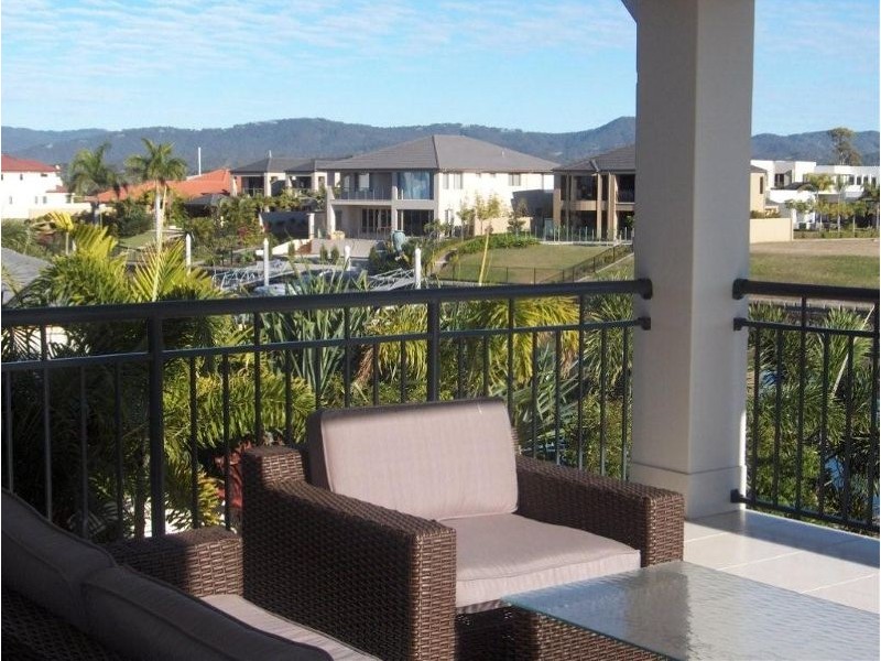 2159  Beaufort Way, Hope Island QLD 4212