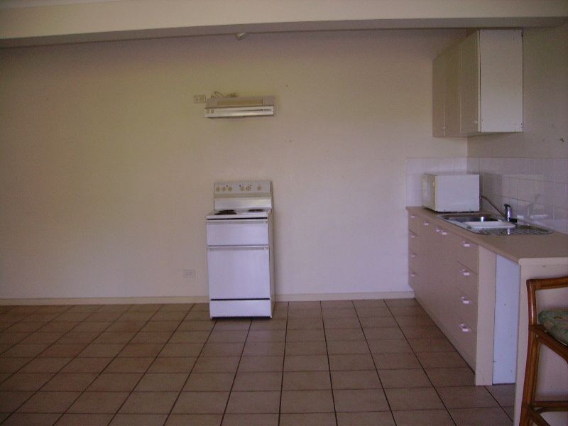 32  Summit Crescent, Carrara QLD 4211