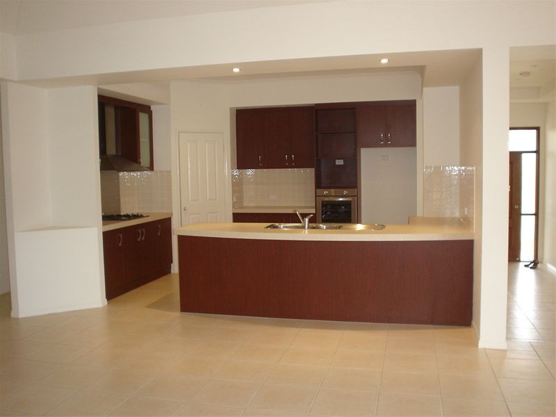 10 Freya Circuit, Coomera QLD 4209