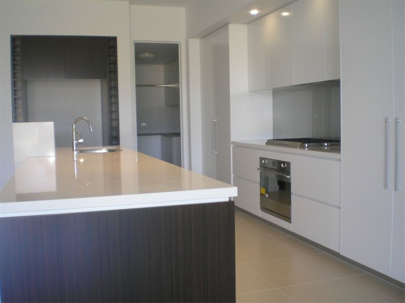 7505 Springfield Drive, Hope Island QLD 4212