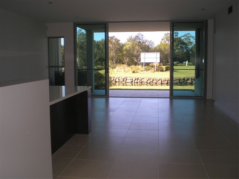 7505 Springfield Drive, Hope Island QLD 4212