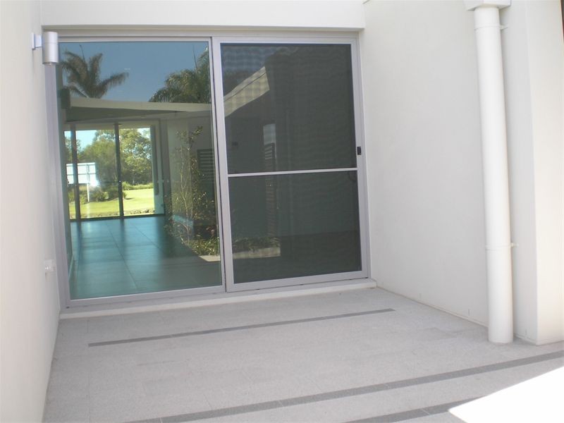 7505 Springfield Drive, Hope Island QLD 4212