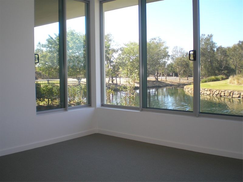 7505 Springfield Drive, Hope Island QLD 4212