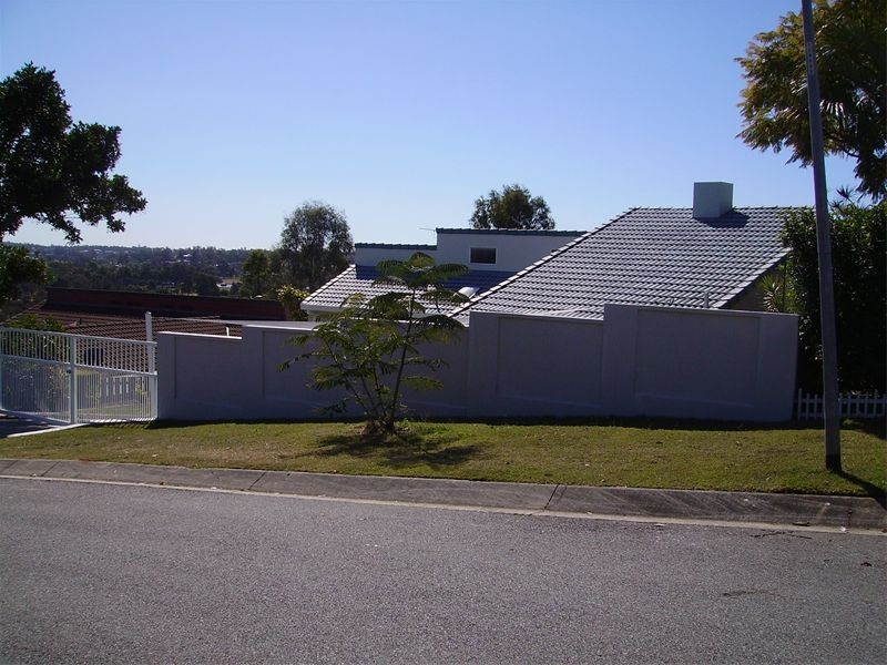 28  Amethyst Court, Carrara QLD 4211