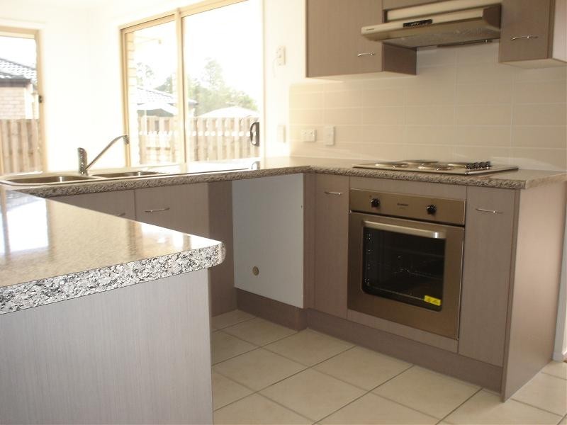 8  Marilyn Place, Morayfield QLD 4506