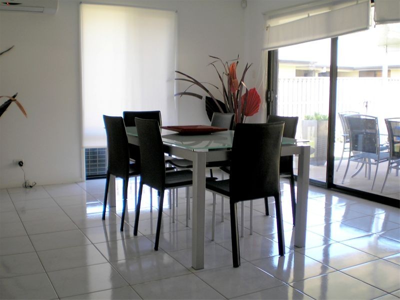 4 Sailaway Court, Coomera QLD 4209