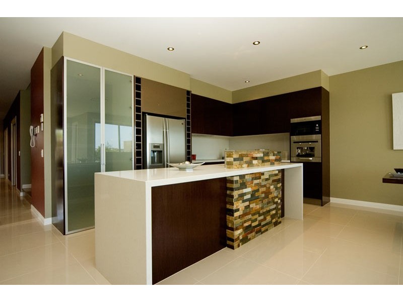 Hope Island QLD 4212