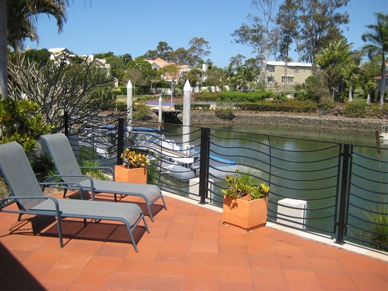 7306 Bayside Close, Sanctuary Cove QLD 4212