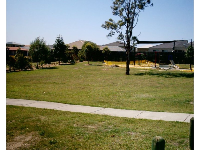 17 Heather Drive, Upper Coomera QLD 4209