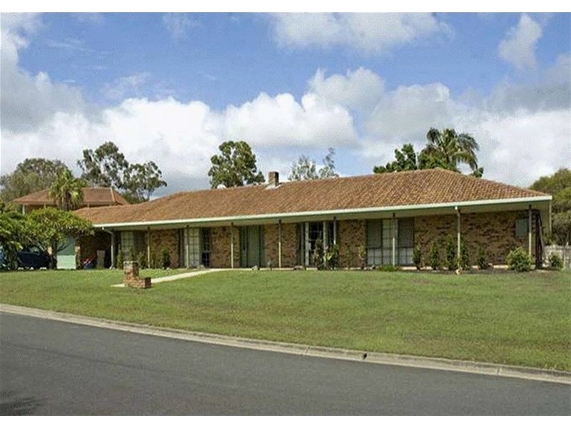 24  California Drive, Oxenford QLD 4210