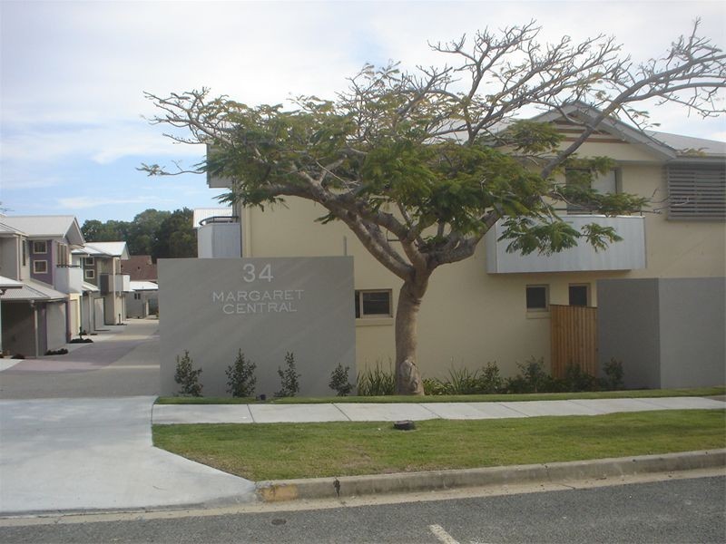 34 Margaret Street, Southport QLD 4215