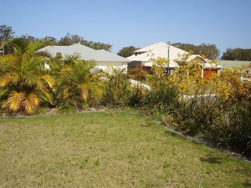 38   Pathfinder Road, Coomera QLD 4209