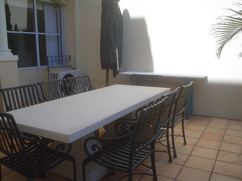 2/28-30  Oatland Esplanade, Runaway Bay QLD 4216