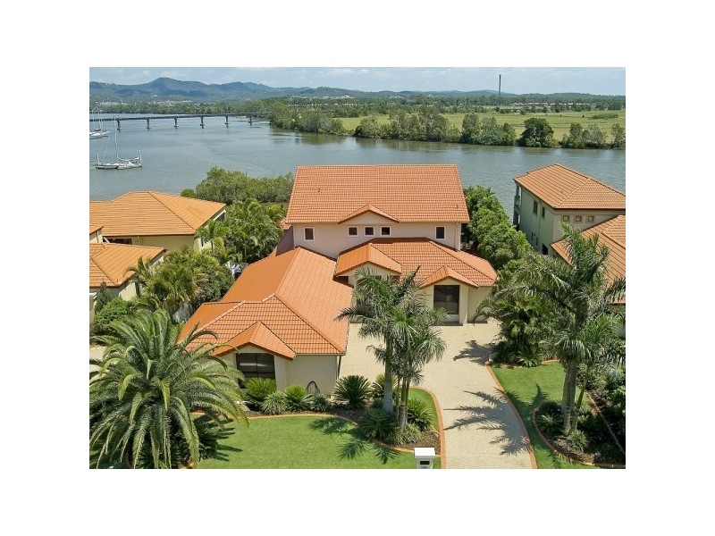 3136   Riverleigh Drive, Hope Island QLD 4212