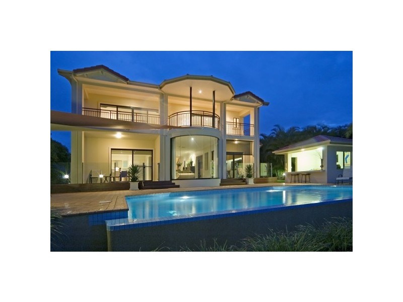 3136   Riverleigh Drive, Hope Island QLD 4212