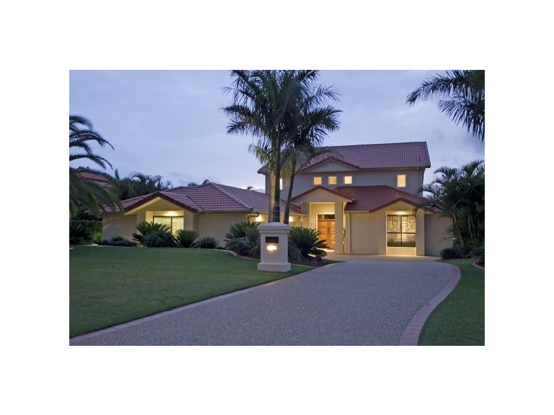 3136   Riverleigh Drive, Hope Island QLD 4212