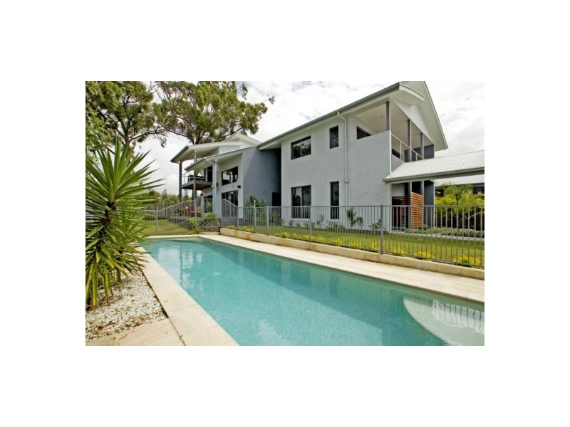2 Pathfinder Road, Coomera QLD 4209