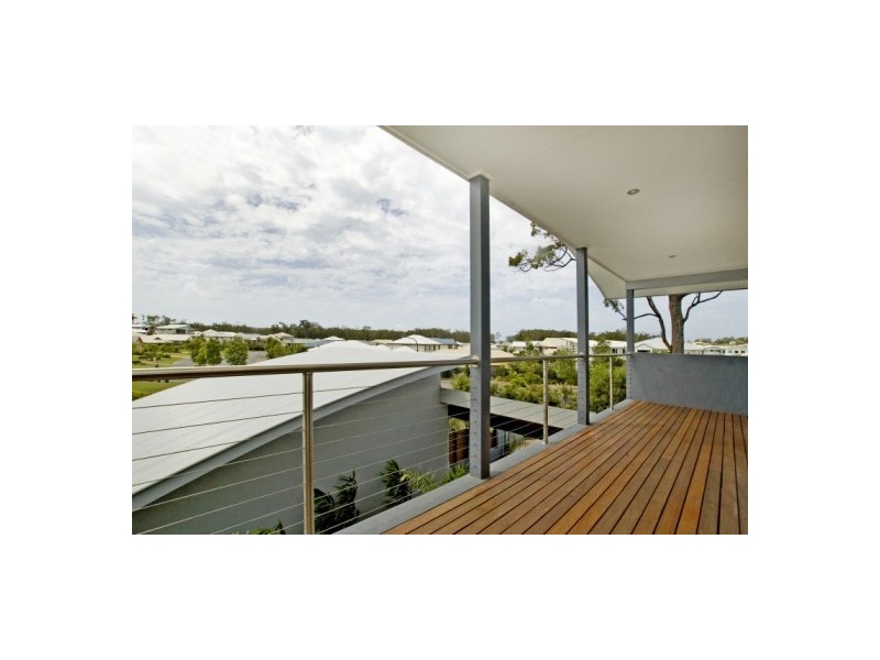 2 Pathfinder Road, Coomera QLD 4209