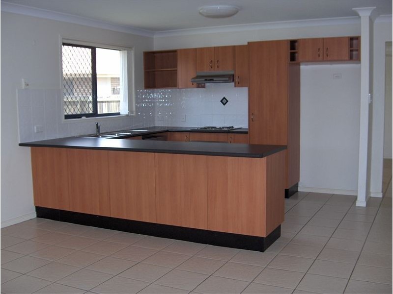 38  Bedivere Street, Pimpama QLD 4209