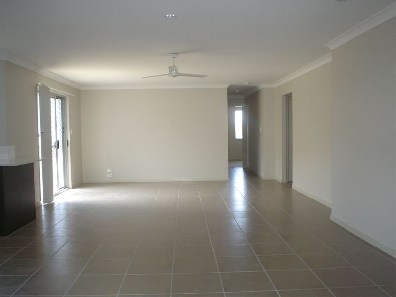 30  Greenleaf Street, Upper Coomera QLD 4209