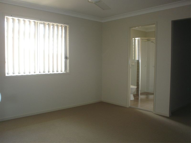 30  Greenleaf Street, Upper Coomera QLD 4209