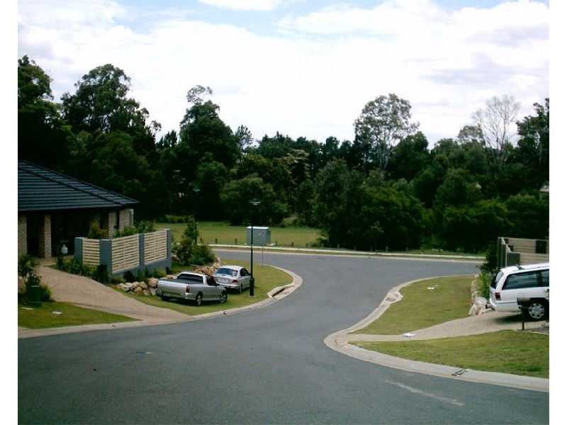 8  LIM COURT, Upper Coomera QLD 4209