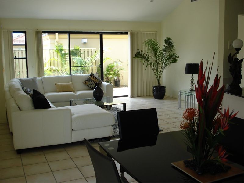 38  Caseys Road, Hope Island QLD 4212