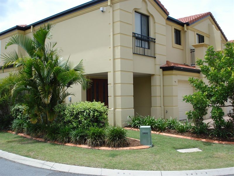 38  Caseys Road, Hope Island QLD 4212