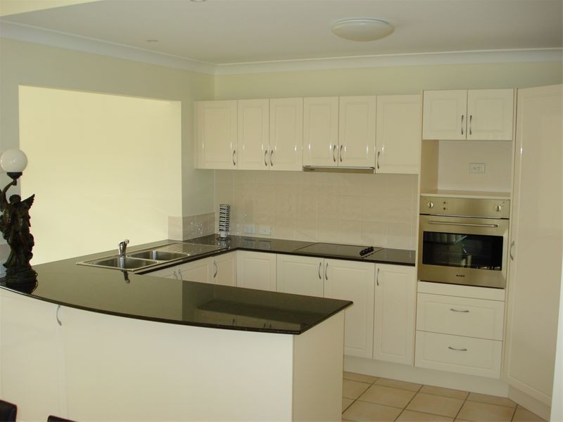 38  Caseys Road, Hope Island QLD 4212