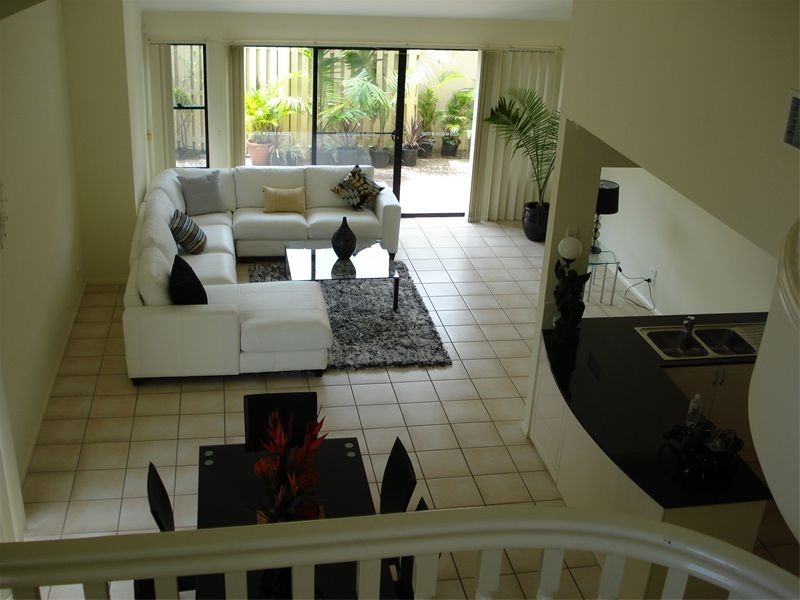 38  Caseys Road, Hope Island QLD 4212