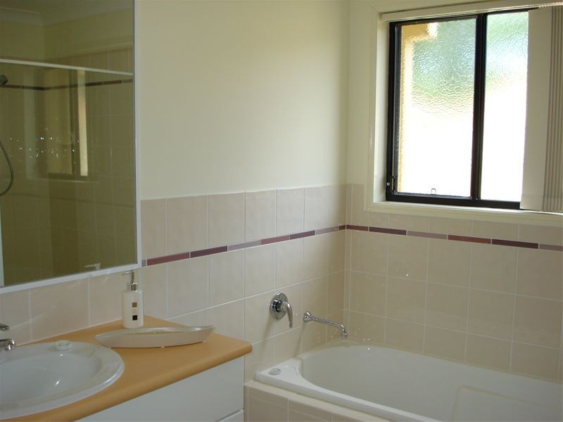 38  Caseys Road, Hope Island QLD 4212