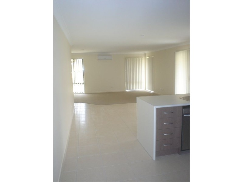 L42 / 99   Woodrose Road, Morayfield QLD 4506