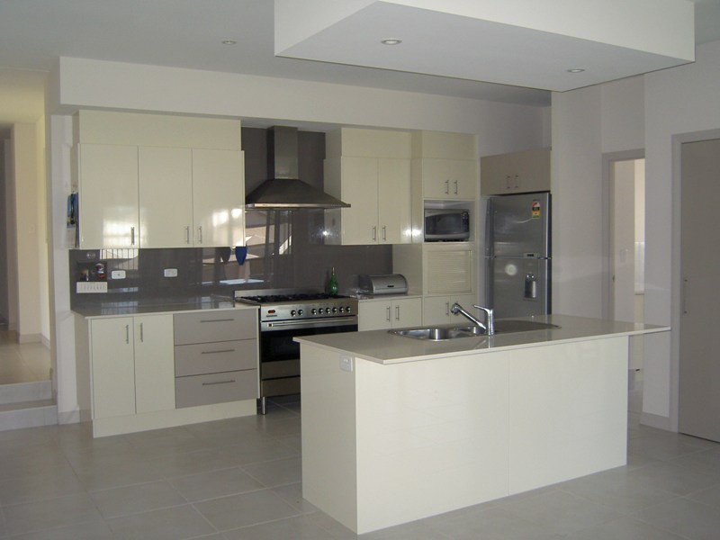 9 Crusade Court, Coomera QLD 4209