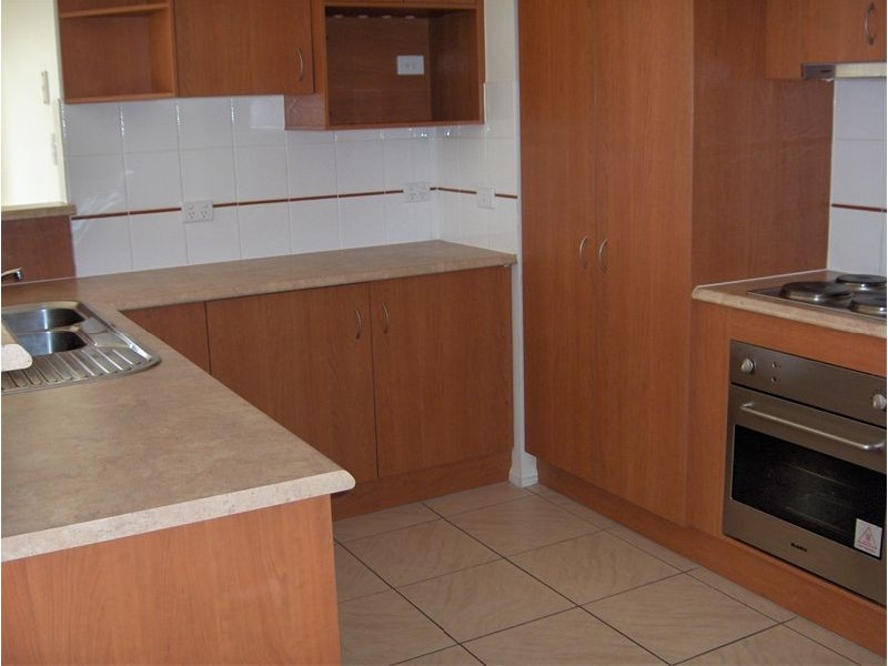 2   Ella Court, Marsden QLD 4132