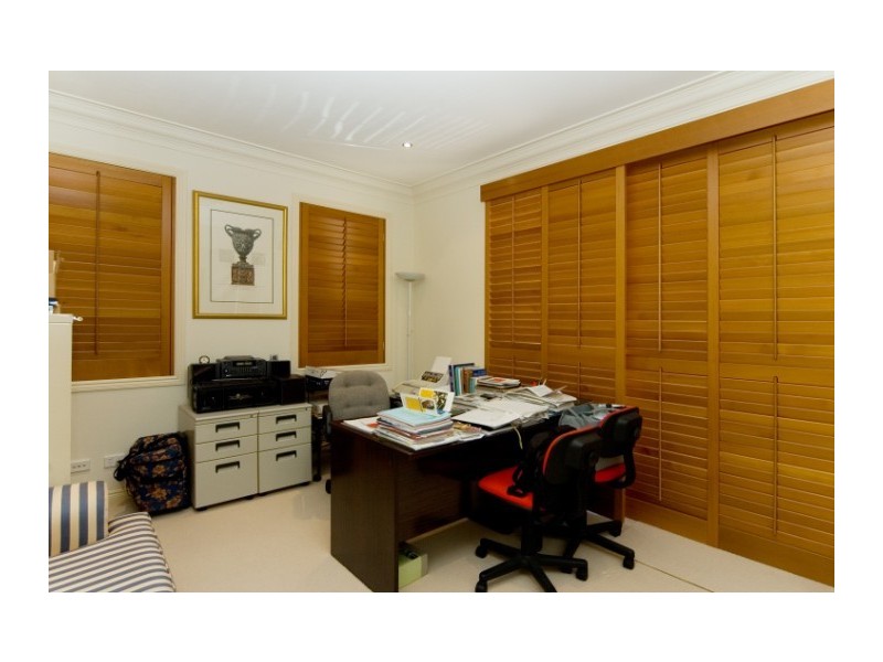 3125  Riverleigh Drive, Hope Island QLD 4212