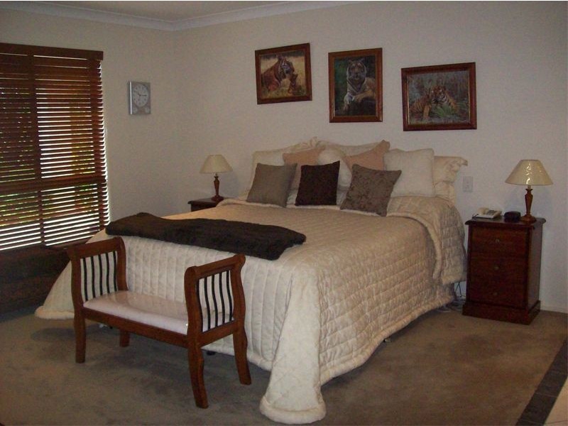 52  Riverdowns Crescent, Helensvale QLD 4212