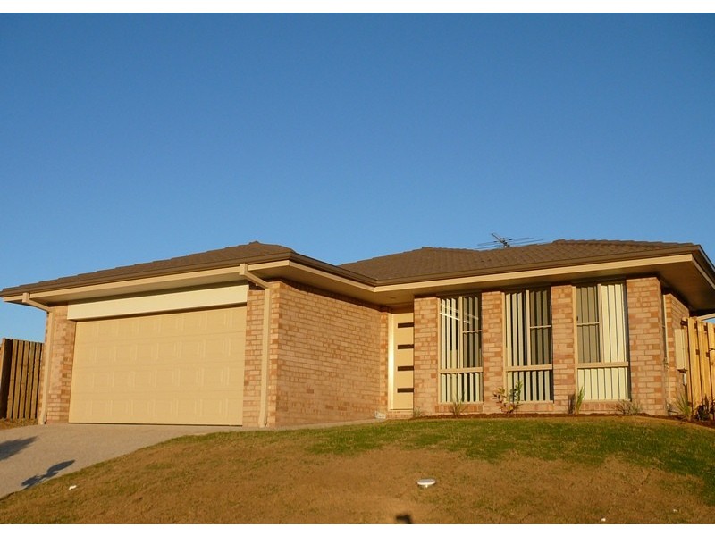 17 Matthews Crescent, Pimpama QLD 4209
