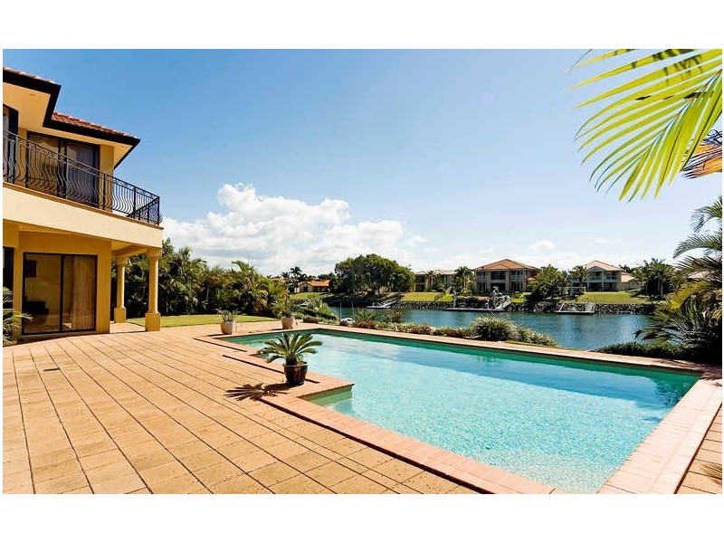 1057  Rosebank Way, Hope Island QLD 4212