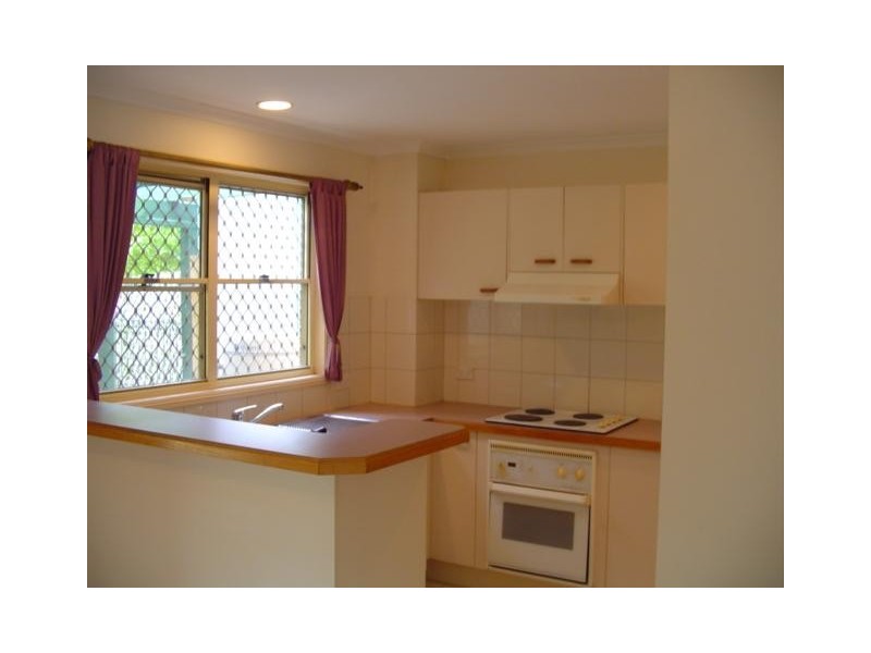 2/61  Paddington Drive, Carrara QLD 4211