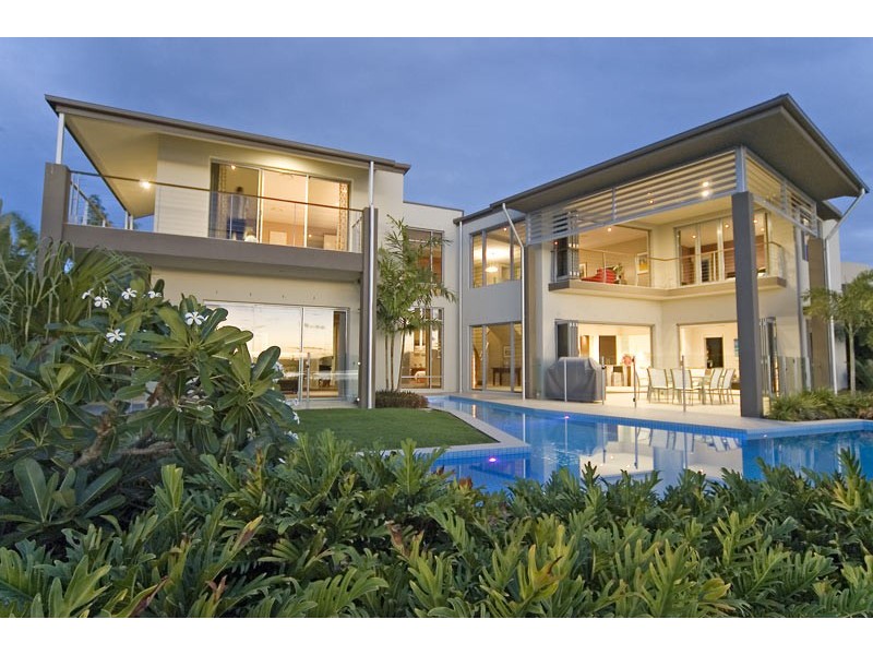 1628  Rosebank Way, Hope Island QLD 4212