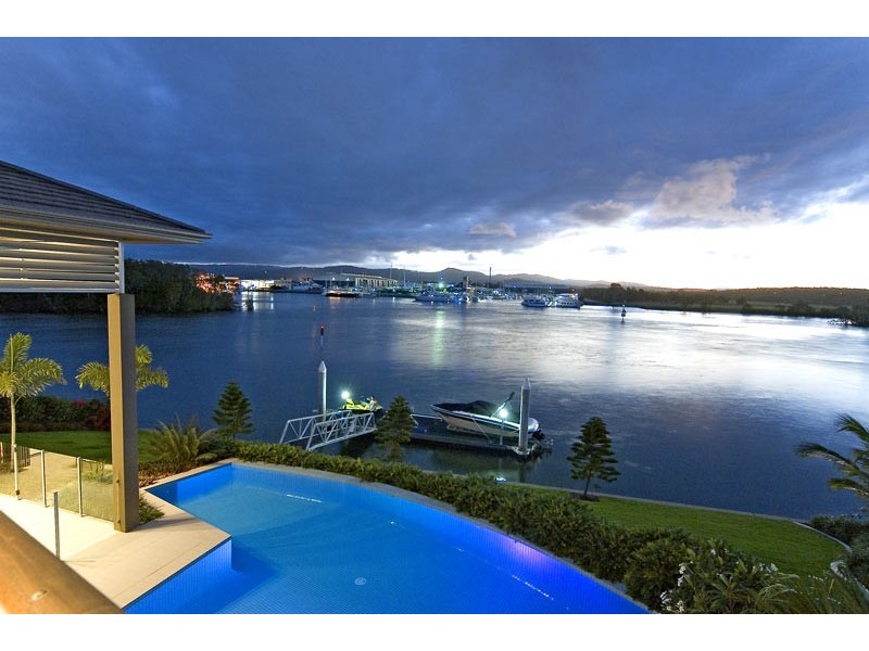1628  Rosebank Way, Hope Island QLD 4212