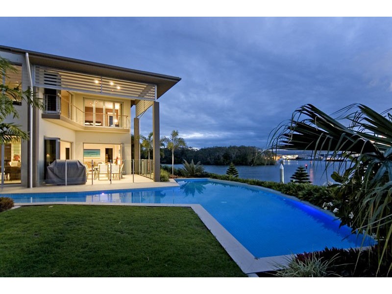 1628  Rosebank Way, Hope Island QLD 4212