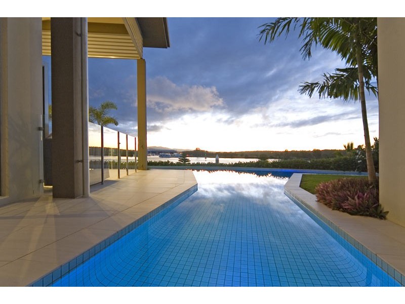 1628  Rosebank Way, Hope Island QLD 4212