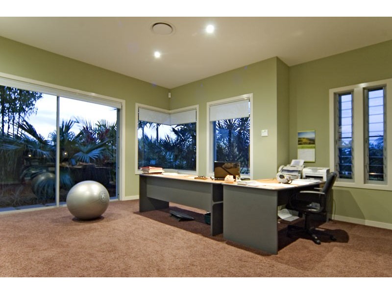 1628  Rosebank Way, Hope Island QLD 4212