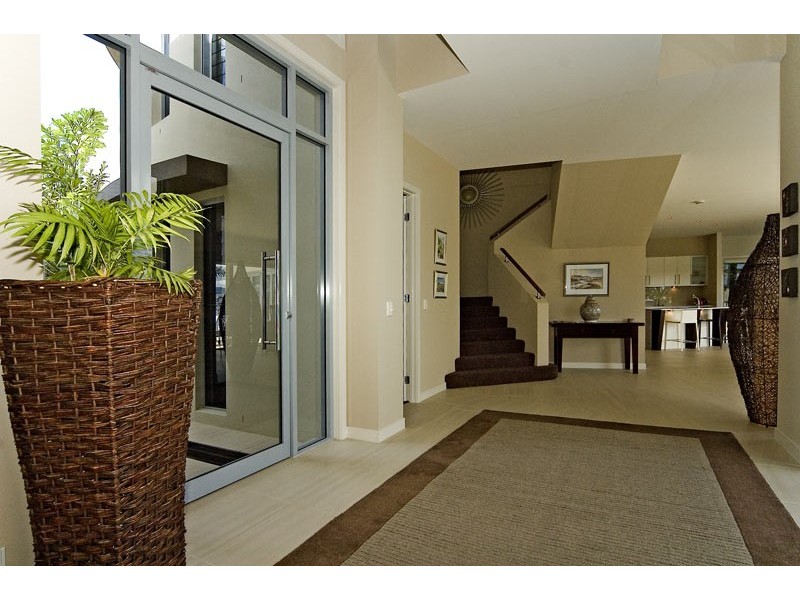 1628  Rosebank Way, Hope Island QLD 4212